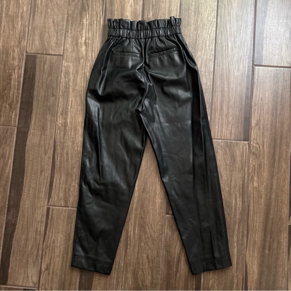 Madewell Vegan Leather Pull on Paper Bag Pants in Black Sz 0 - Picture 6 of 10
